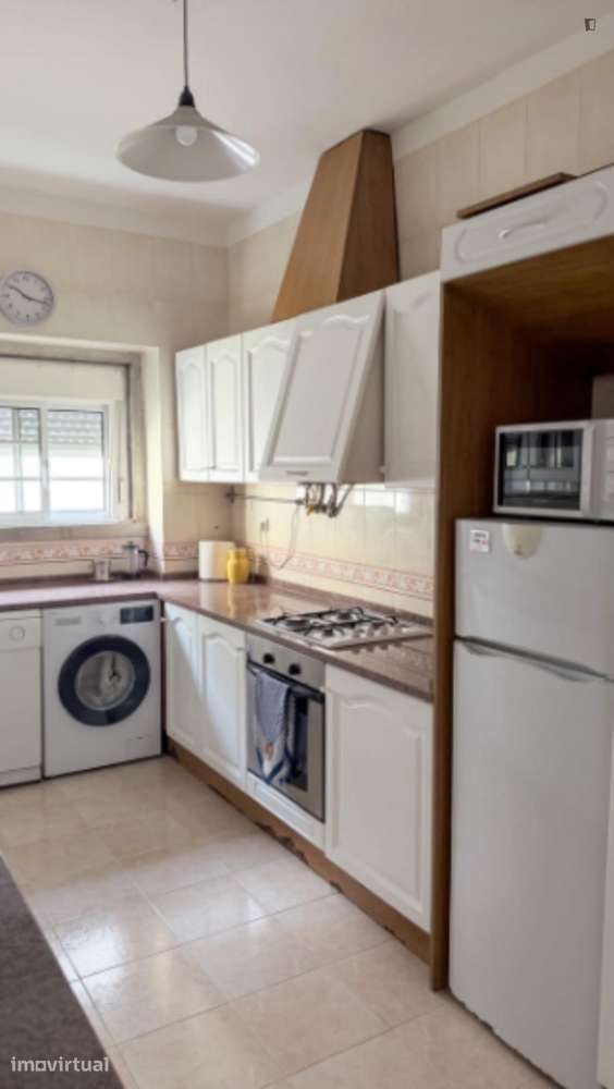 Quarto - localizado em Alvalade Lisbon - Grande imagem: 2/24