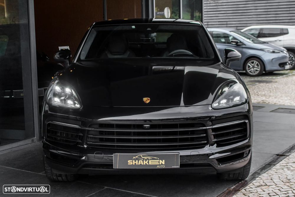 Porsche Cayenne Coupé E-Hybrid - 8