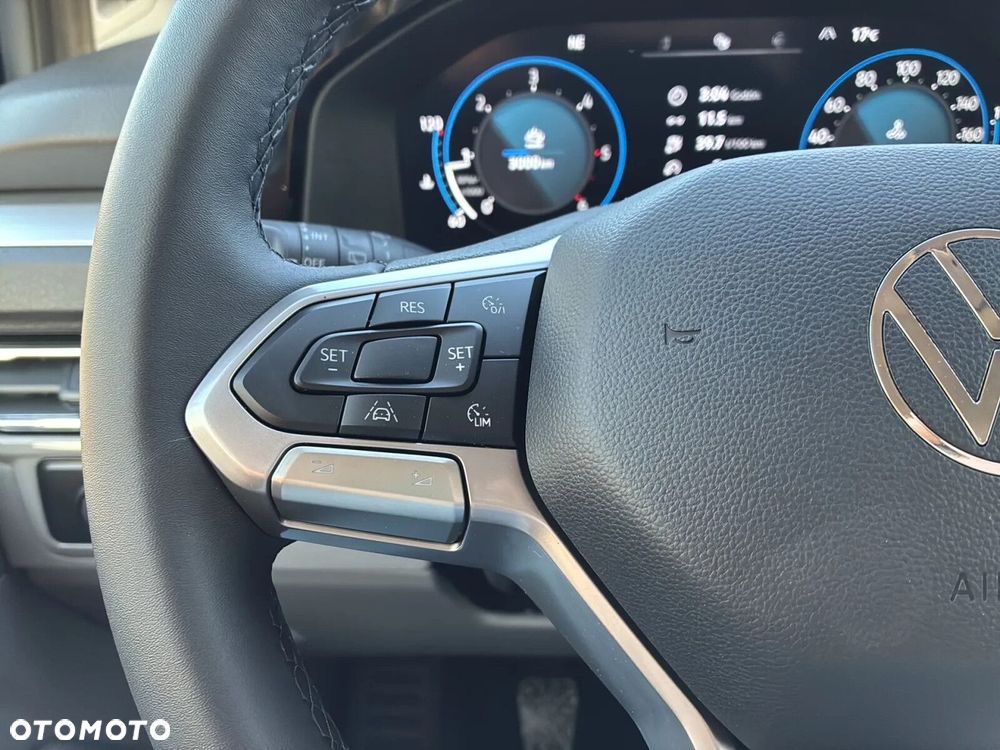 Volkswagen Caravelle - 21