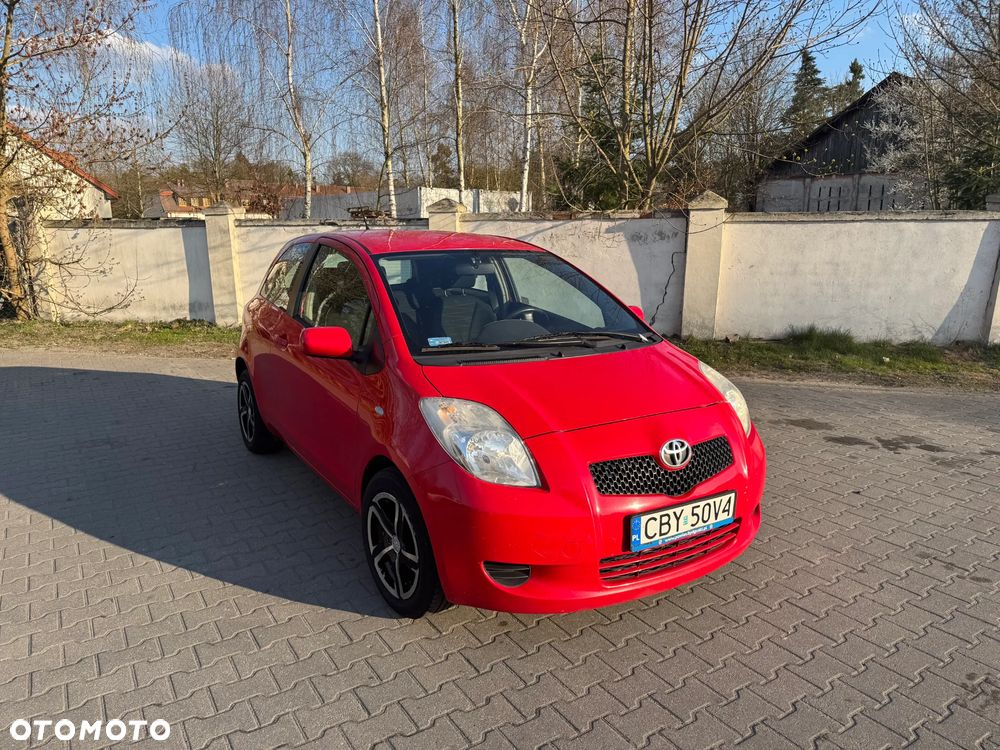 Toyota Yaris 1.3 Sol MM - 1