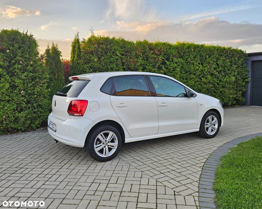 Volkswagen Polo 1.2 TSI MATCH - 11