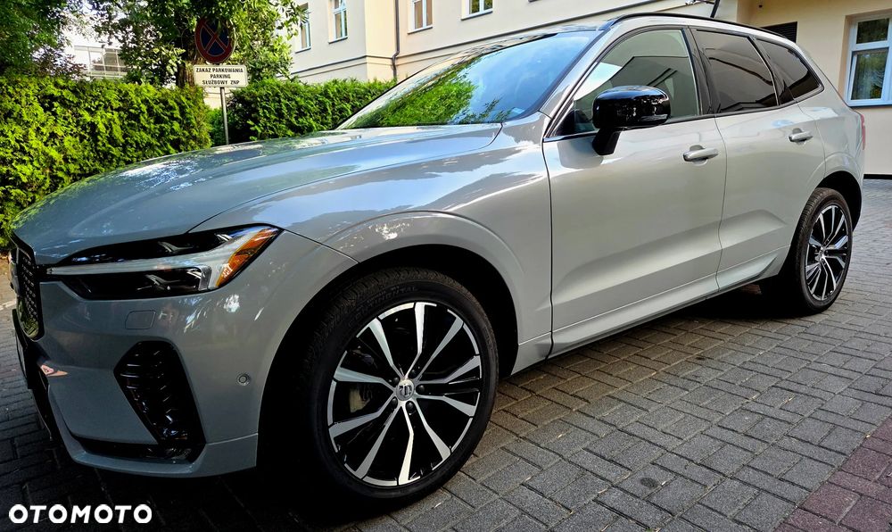 Volvo XC 60 B5 B AWD Plus Dark - 14