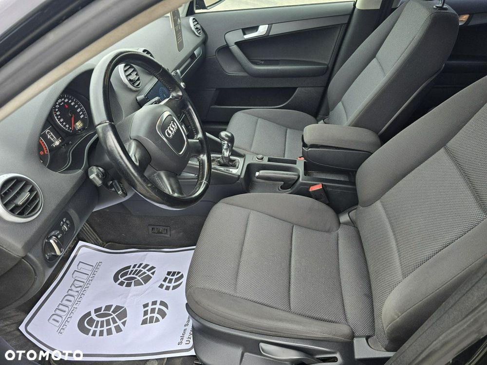 Audi A3 Sportback - 16