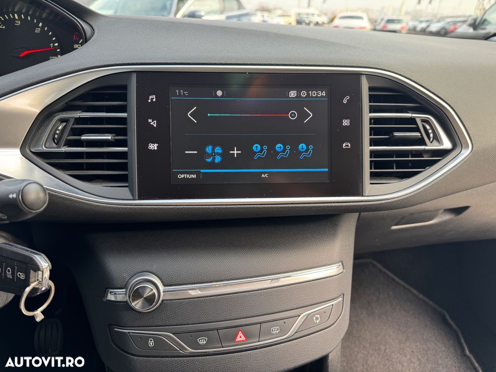 Peugeot 308 BlueHDi FAP 130 Stop & Start Style - 11