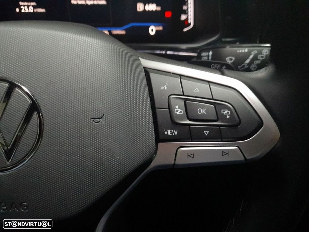 VW T-Roc 1.5 TSI Black Style DSG - 18