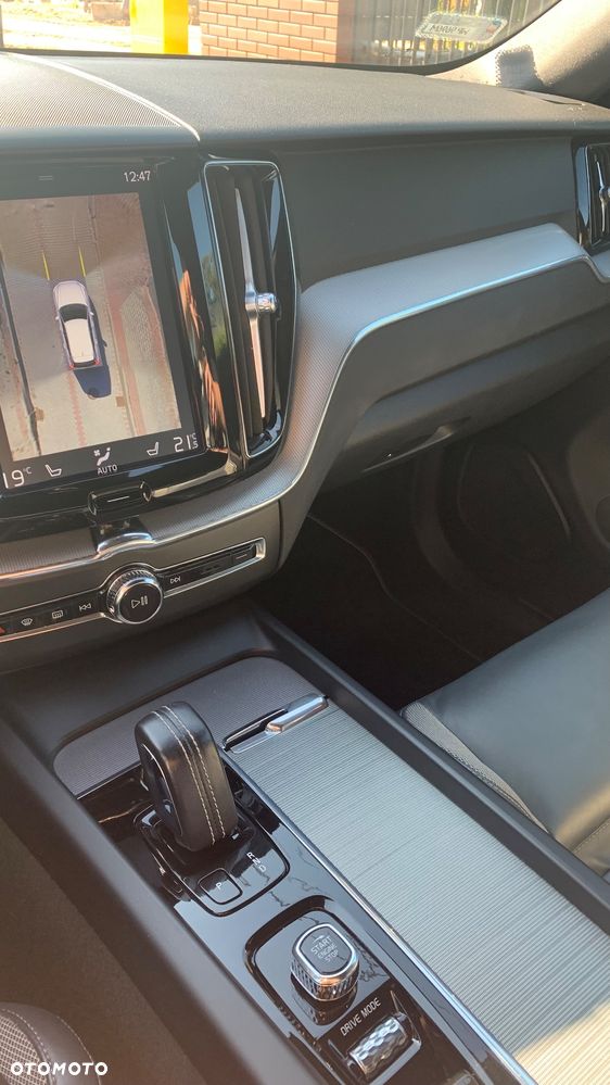 Volvo XC 60 T5 AWD R-Design - 8