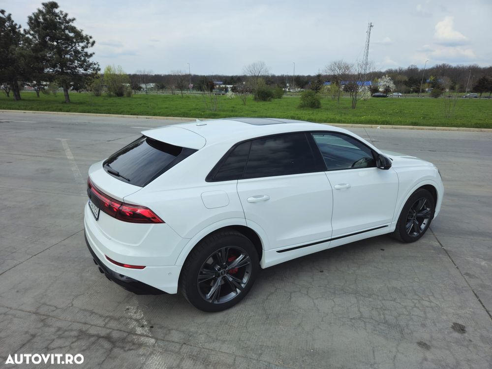 Audi Q8 55 TFSI quattro Tiptronic MHEV - 13