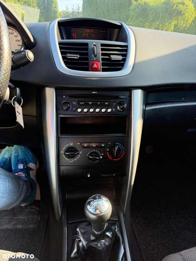 Peugeot 207 1.6 HDi - 3