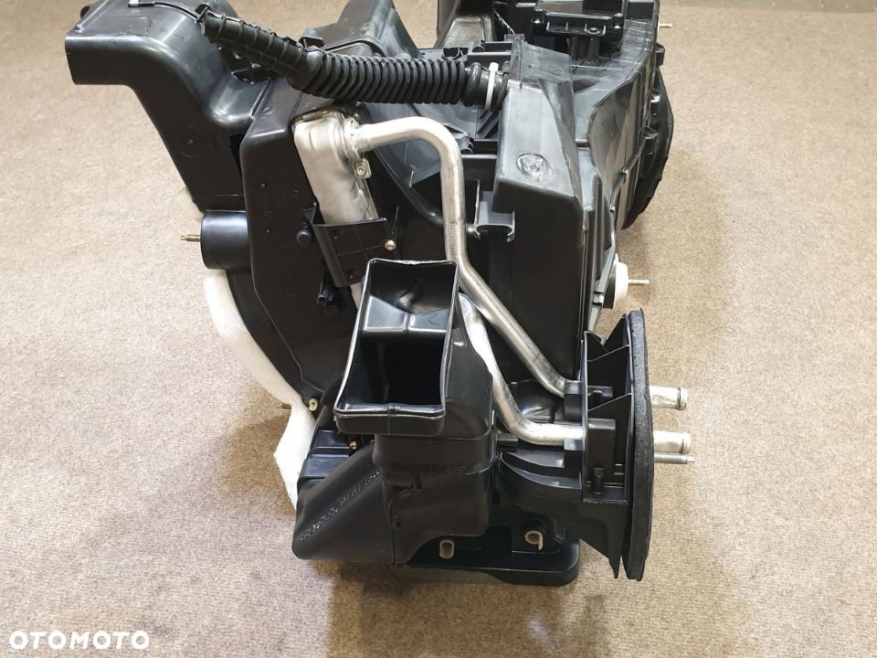 Nagrzewnica JEEP GRAND CHEROKE 17 21 rok . - 4