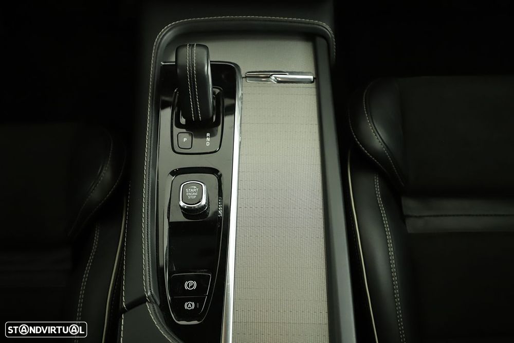 Volvo XC 90 2.0 T8 PHEV Core AWD - 14