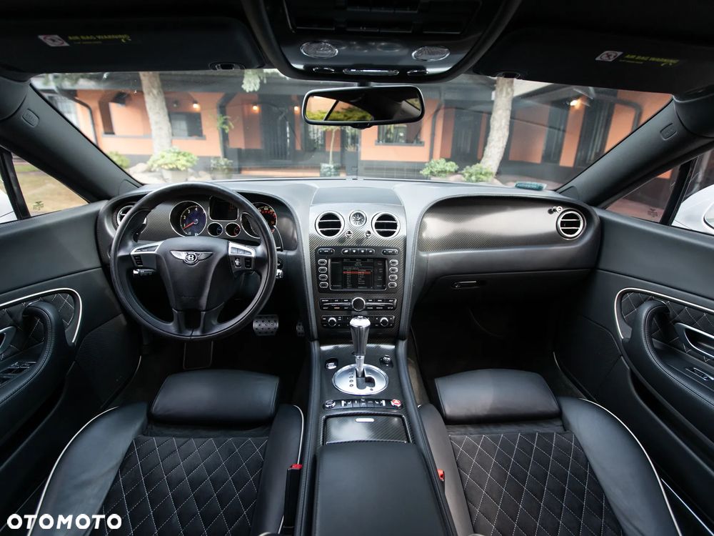 Bentley Continental GT - 20