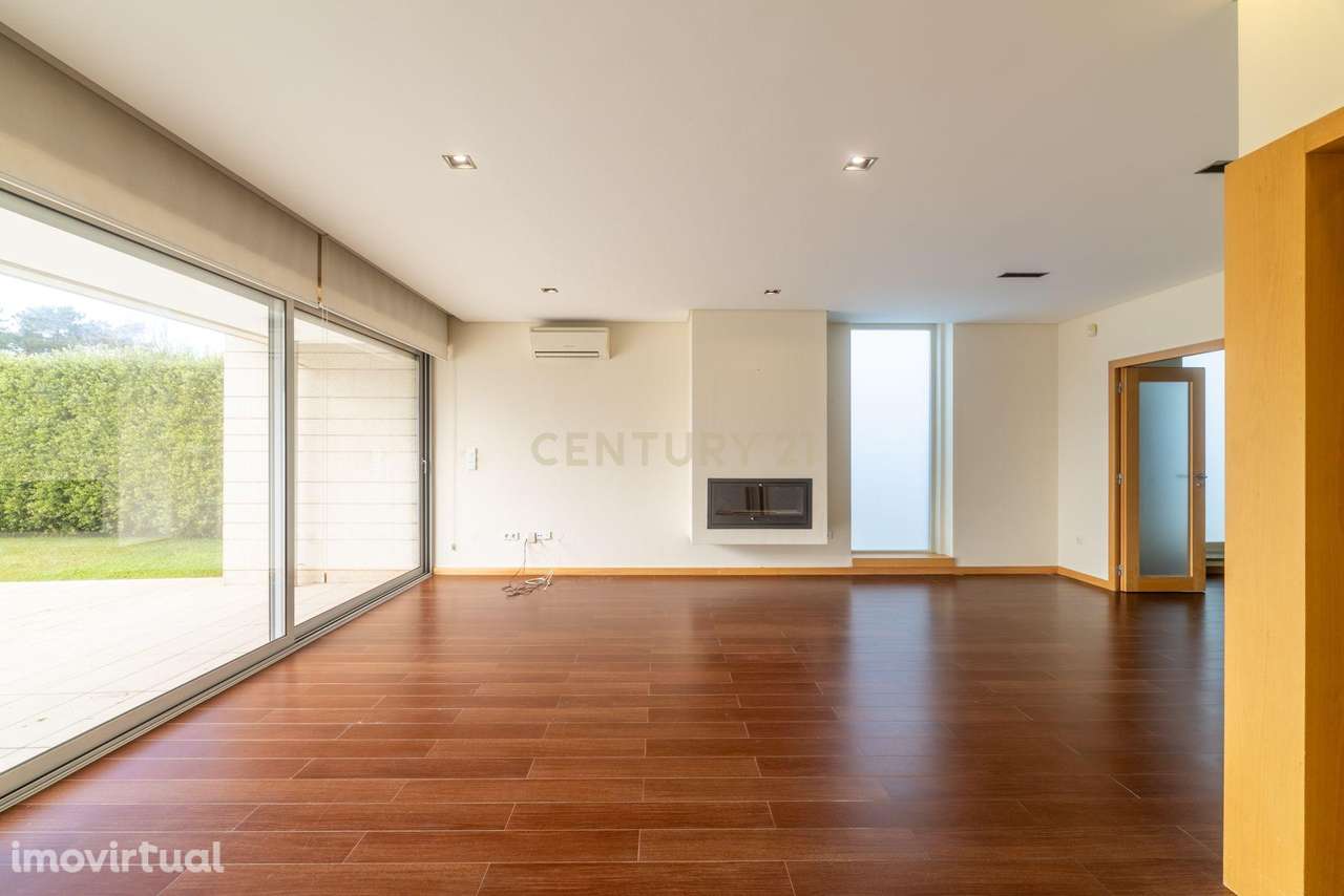 Moradia T4 em Arcozelo - Grande imagem: 3/57