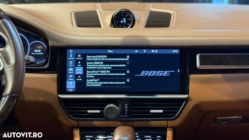 Porsche Cayenne - 24