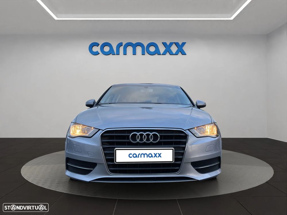 Audi A3 Sportback 1.6 TDI Attraction Ultra - 2