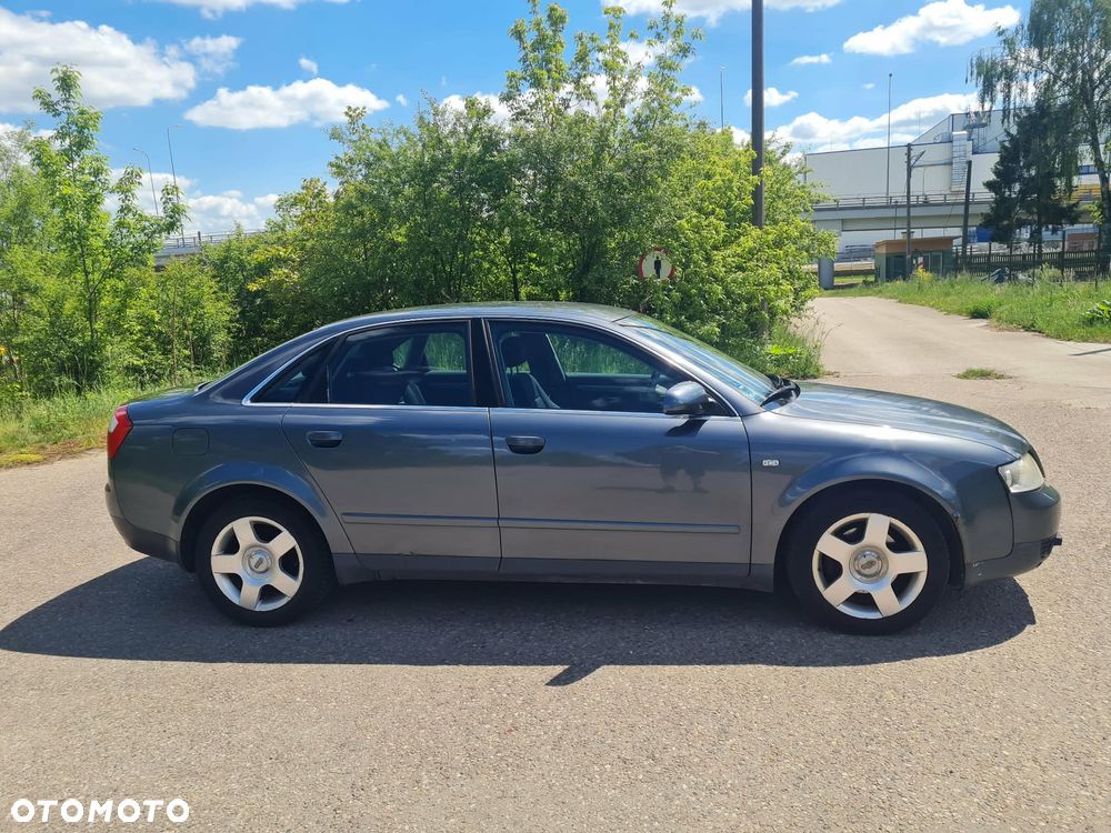 Audi A4 Limousine - 2
