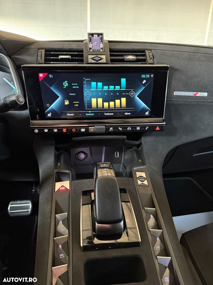 DS Automobiles DS 7 Crossback 1.6 PHeV FWD 225 EAT8 PERFORMANCE LINE + - 35