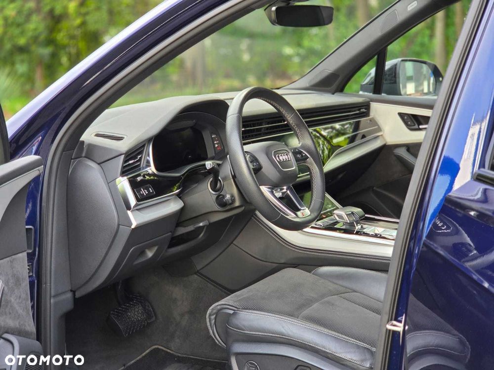Audi Q7 - 7