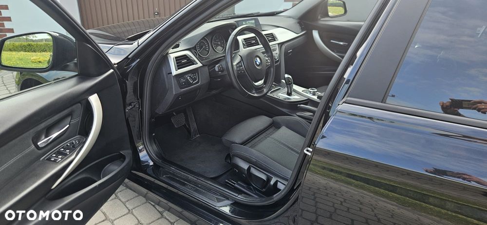 BMW Seria 3 320d xDrive - 7