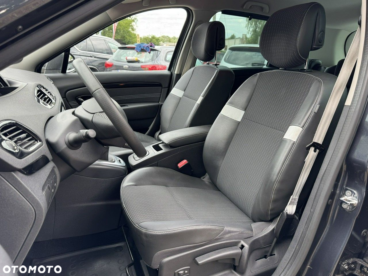 Renault Scenic - 25