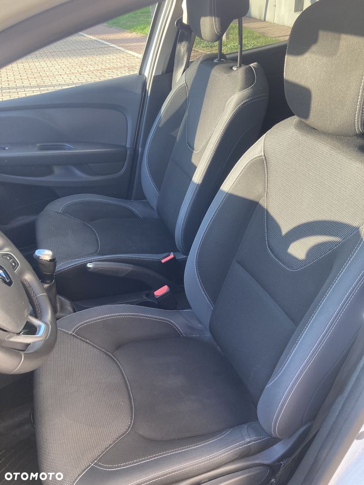 Renault Clio 1.5 dCi Alize - 10