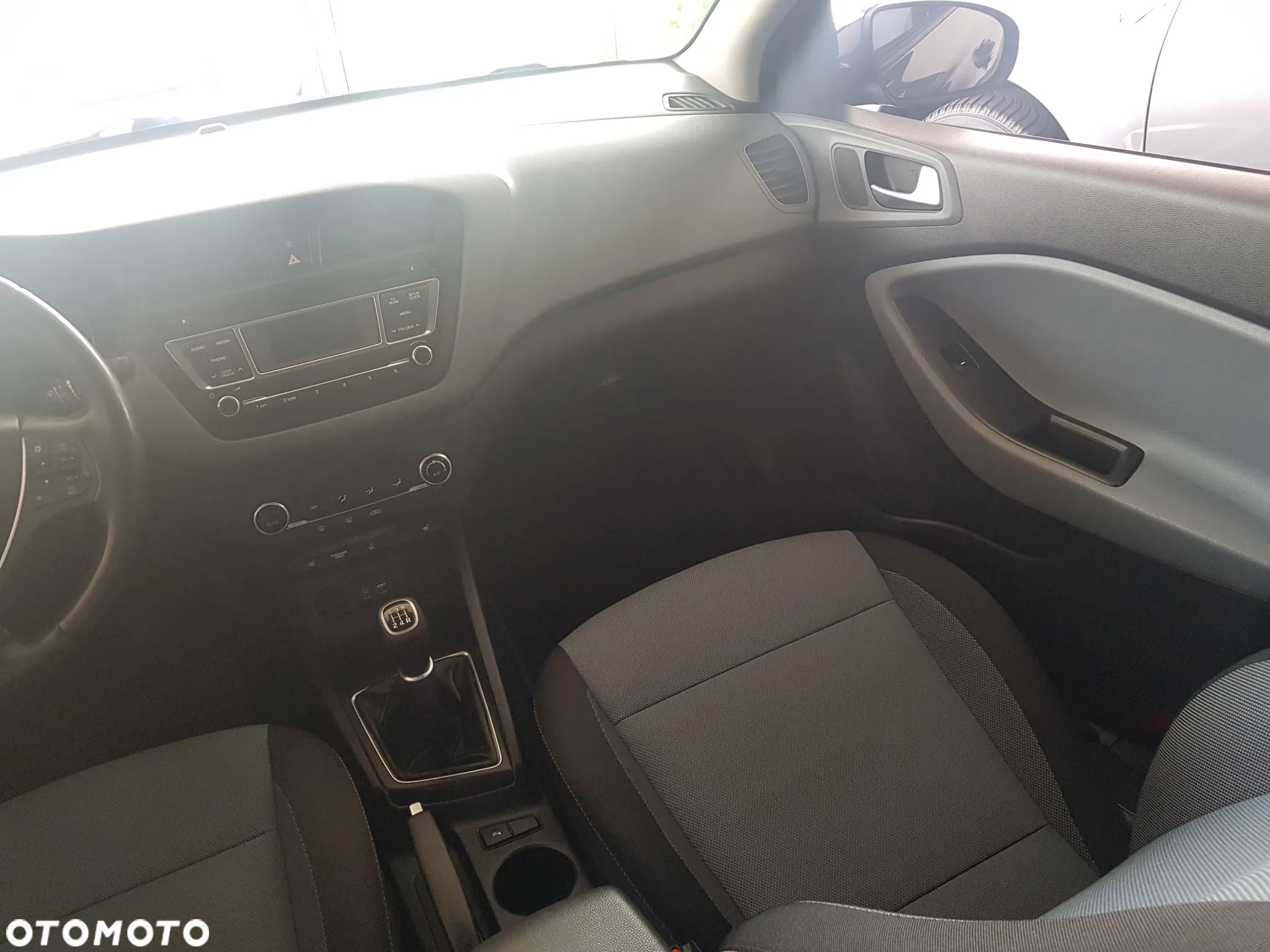 Hyundai i20 - 14