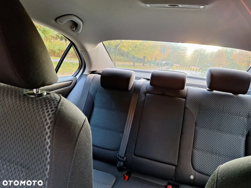 Volkswagen Jetta 1.4 TSI Comfortline - 19