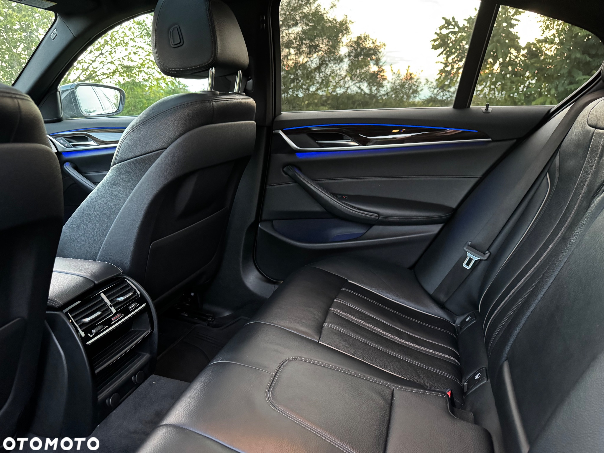 BMW Seria 5 540i xDrive Sport Line sport - 30