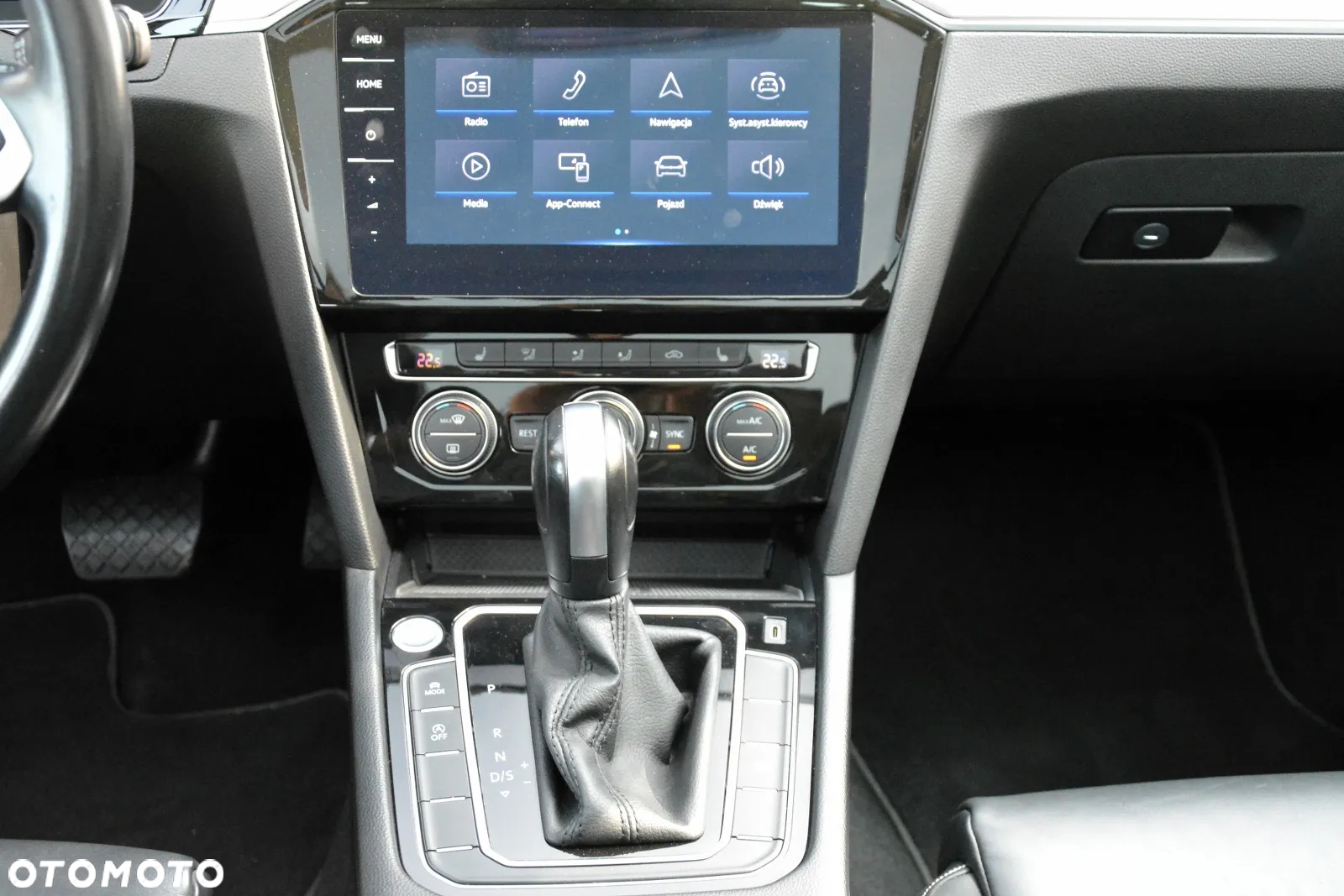 Volkswagen Passat 2.0 TDI 4Mot R-Line Edition DSG - 12