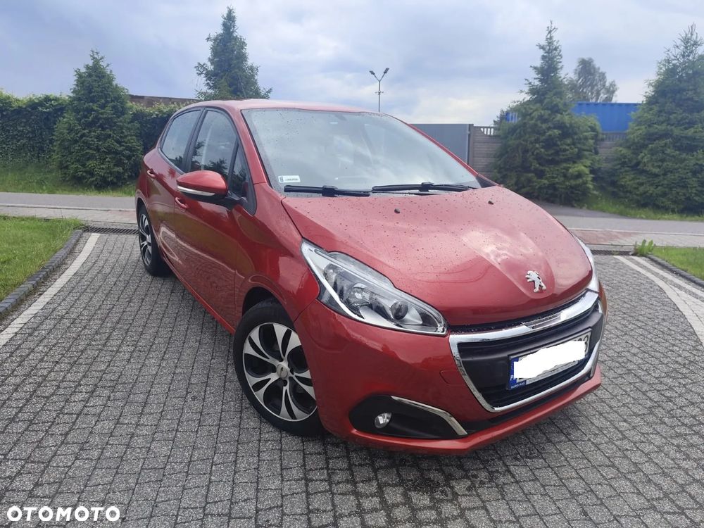 Peugeot 208 - 5