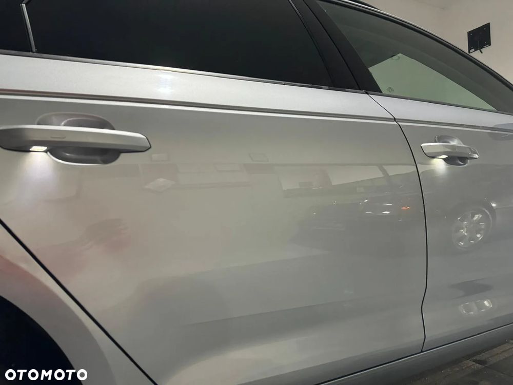 Audi A4 ver-avant-2-0-tdi-dpf-s-line-sportpaket - 18