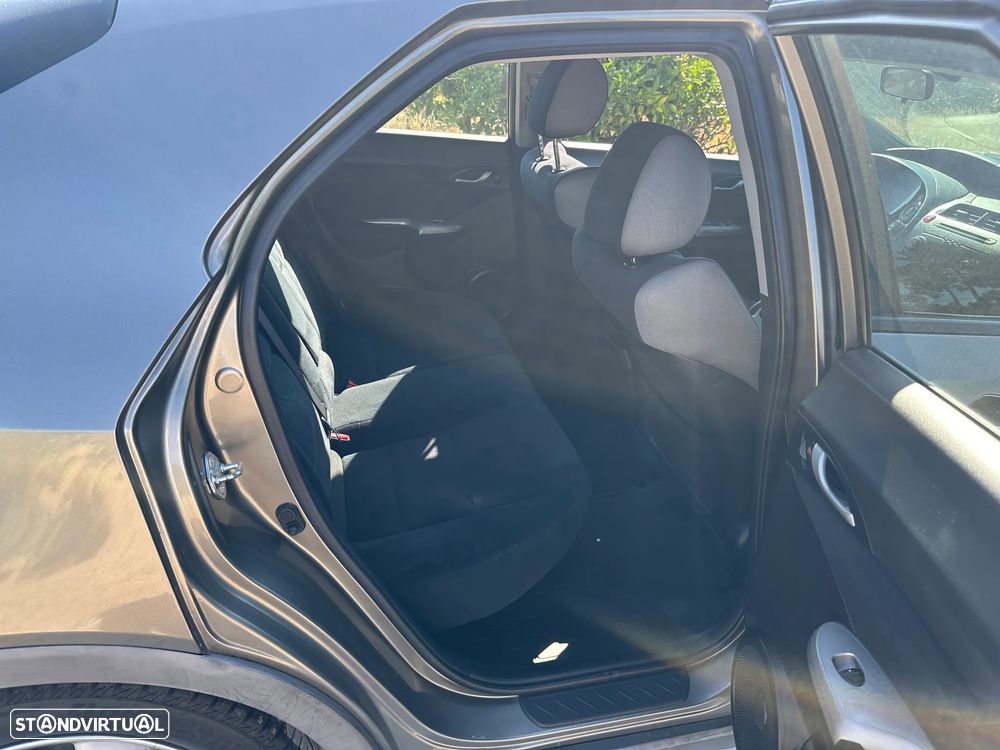 Honda Civic 1.4 Comfort - 25