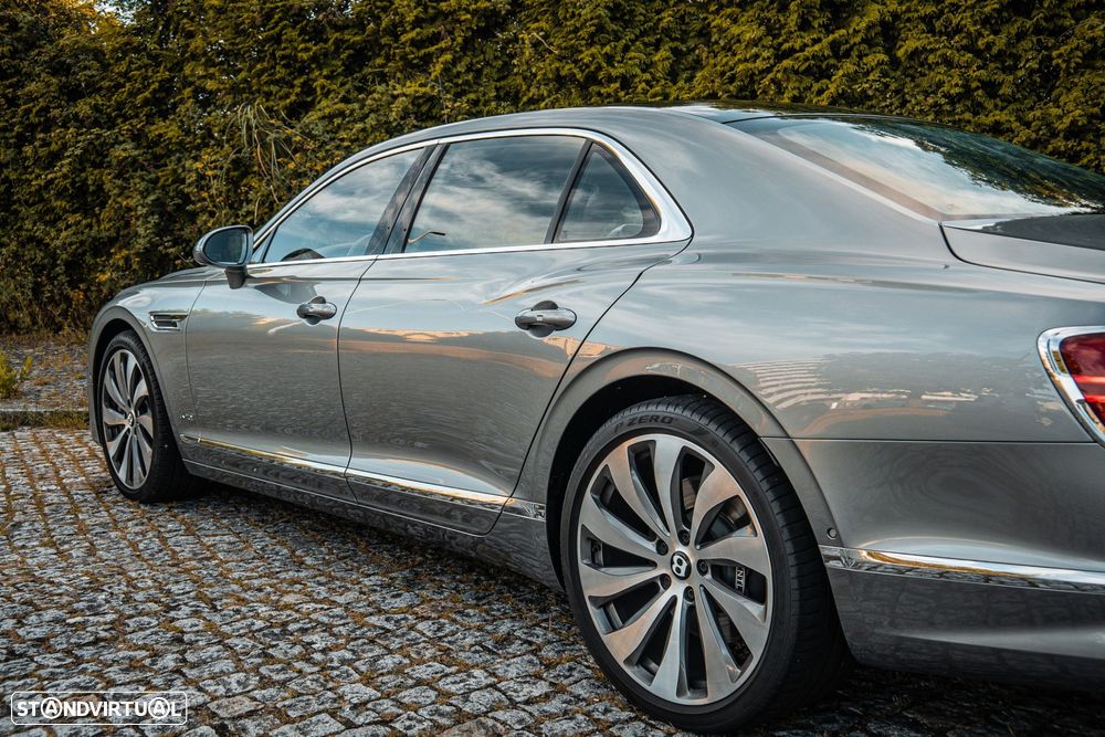 Bentley Flying Spur W12 - 32