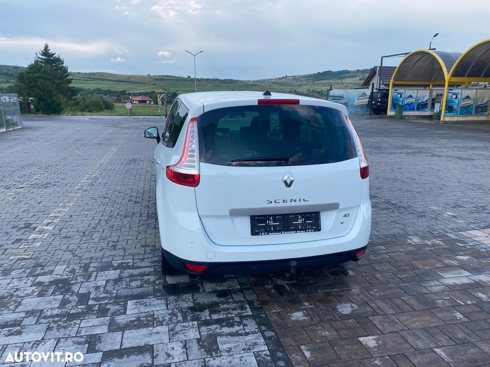 Renault Grand Scenic Energy dCi 130 Start & Stop Euro 6 Bose Edition - 8