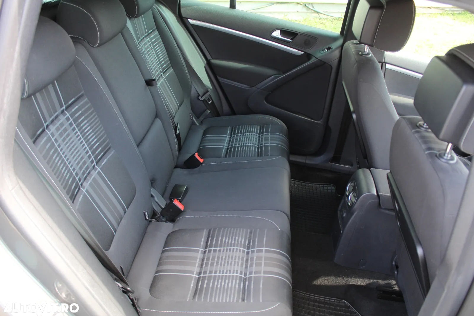 Volkswagen Tiguan 2.0 TDI SCR BlueMotion Technology Lounge Sport & Style - 28