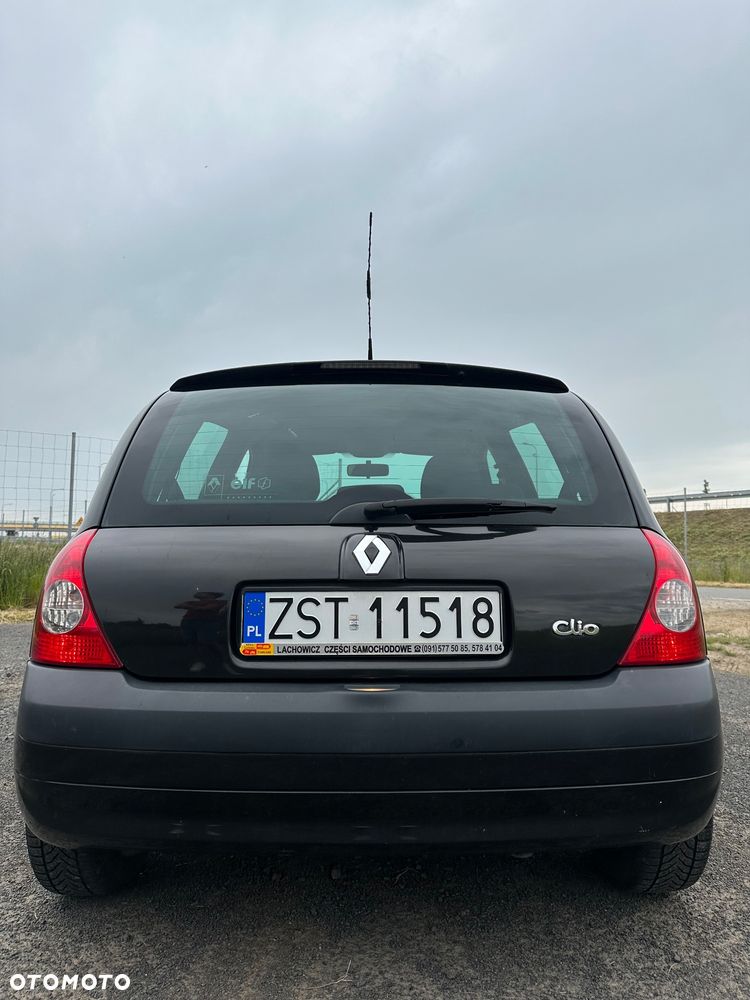 Renault Clio - 6