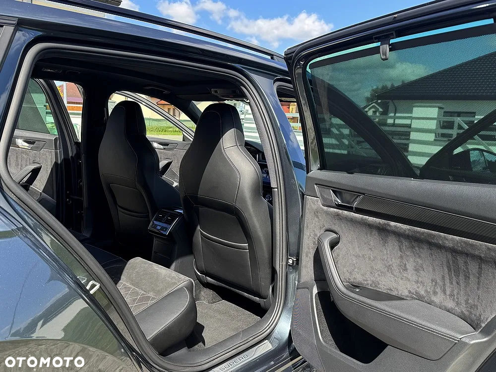 Skoda Superb 2.0 TSI 4x4 Sportline DSG - 23