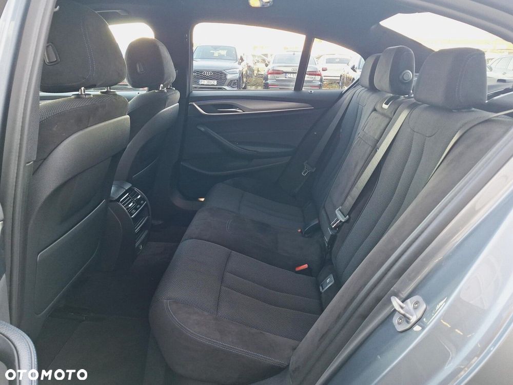 BMW Seria 5 - 23