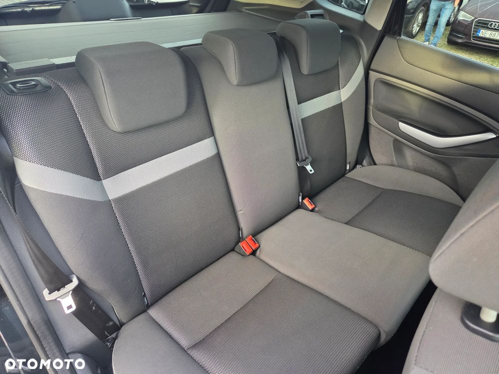 Ford Kuga 2.0 TDCi 2x4 Champions Edition - 11