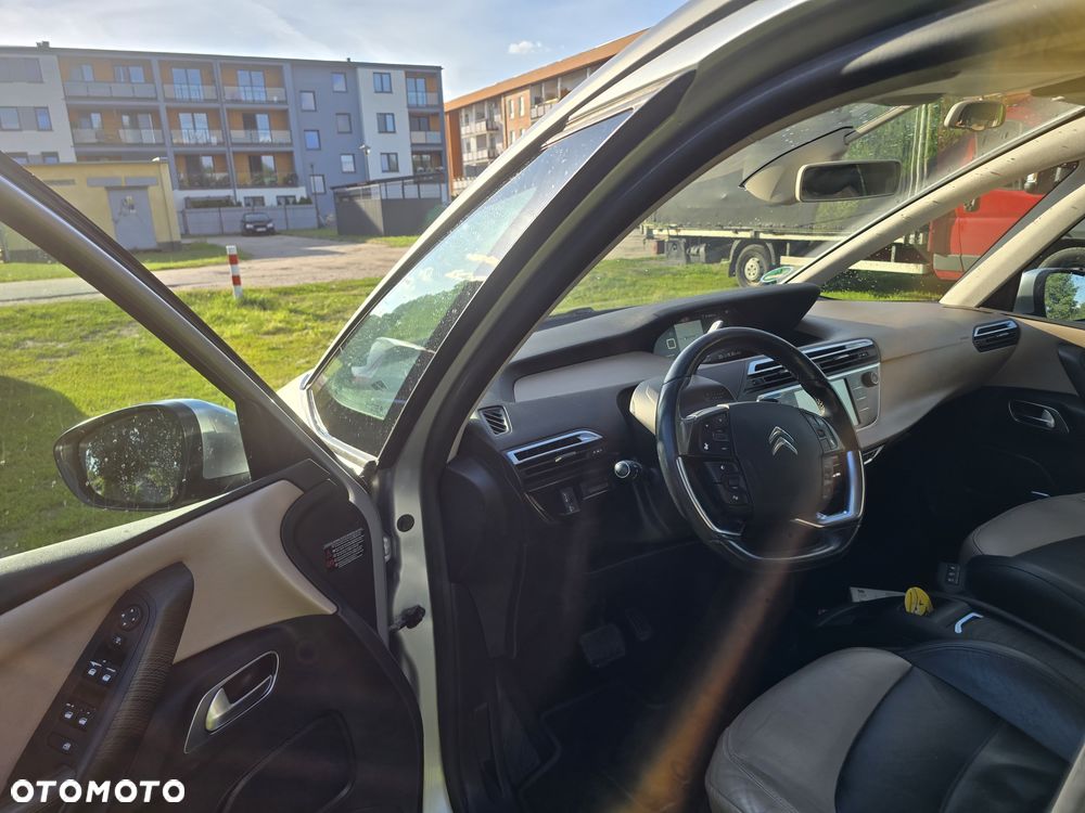 Citroën C4 Picasso BlueHDi 150 EAT6 Exclusive - 16