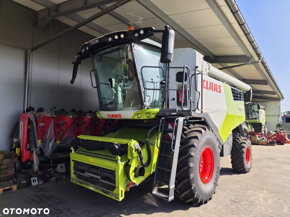 Claas Trion 640 - 7
