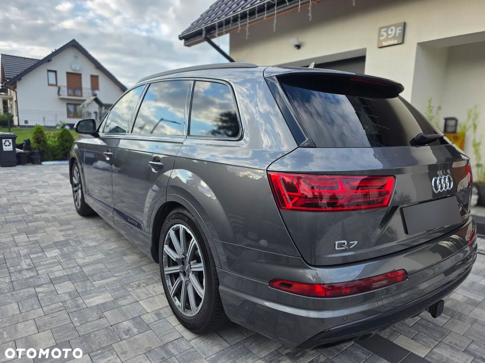 Audi Q7 - 5