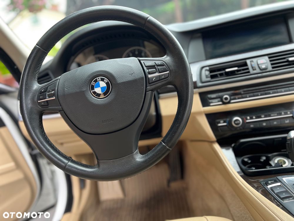 BMW Seria 5 - 25