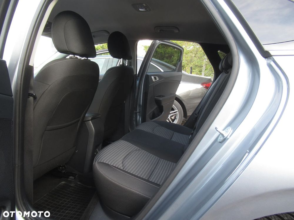 Kia Ceed 1.5 T-GDI M - 7
