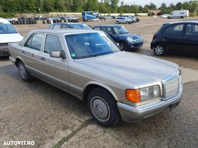 Mercedes-Benz W126 - 2