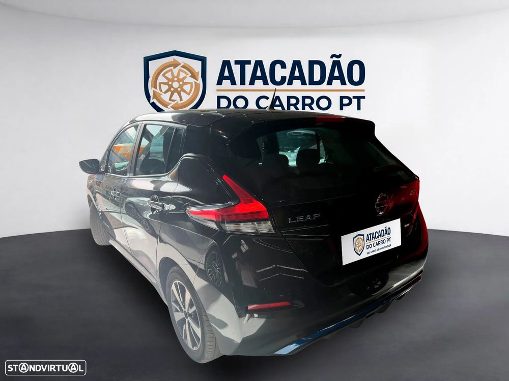Nissan Leaf - 14