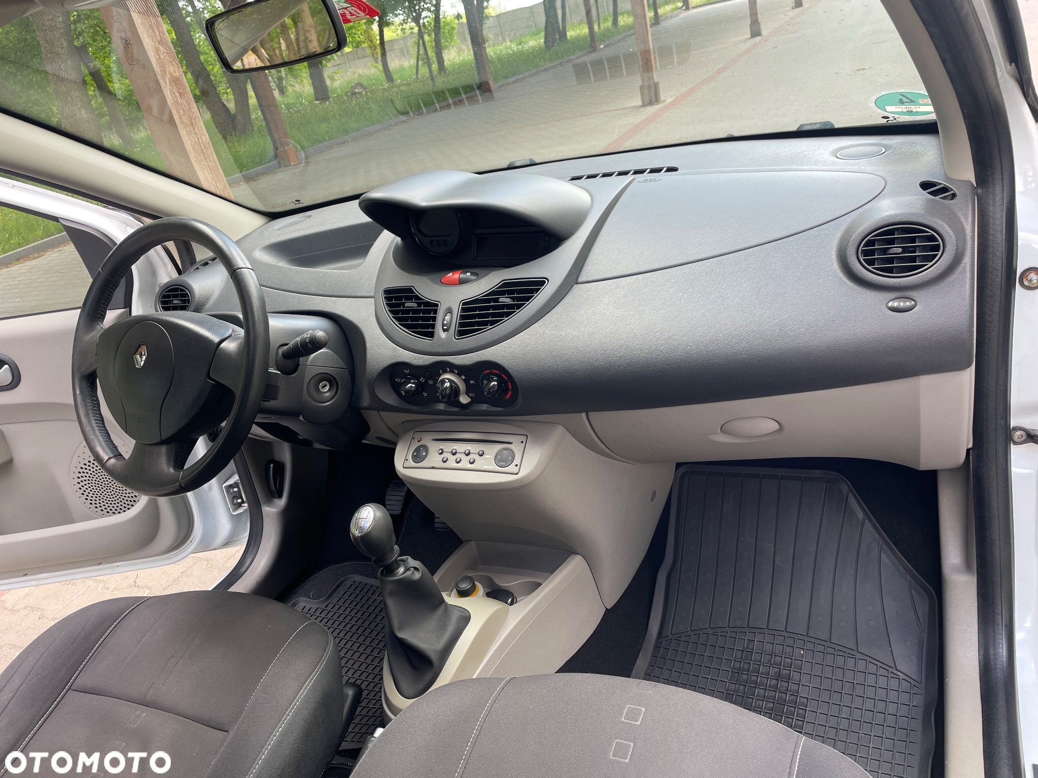 Renault Twingo 1.2 16V Night & Day - 10