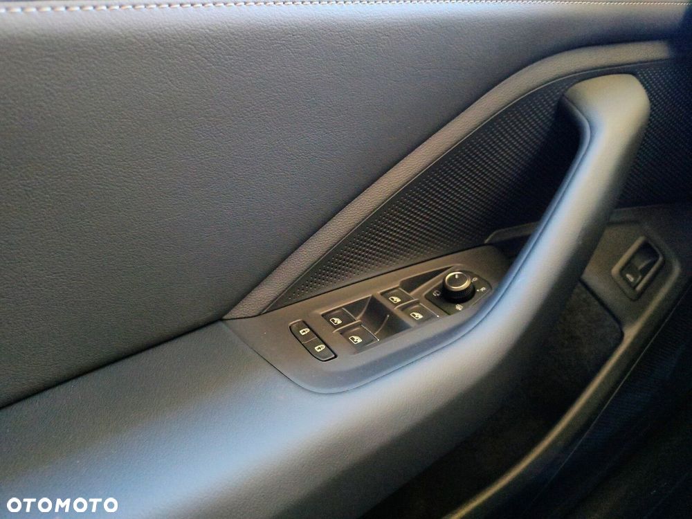Volkswagen Passat - 23