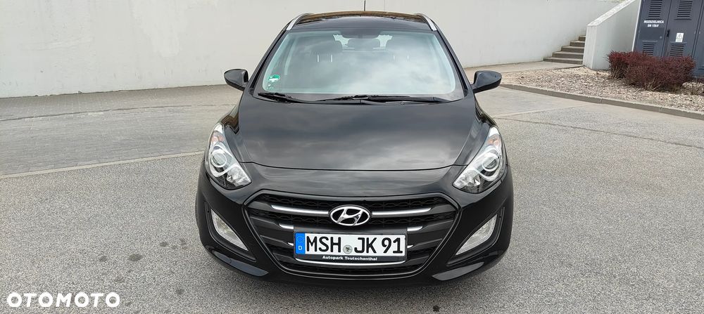 Hyundai i30 blue Kombi 1.4 Style - 4