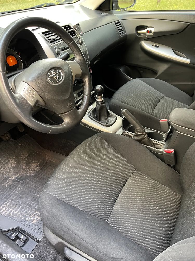 Toyota Corolla 1.6 Terra - 8