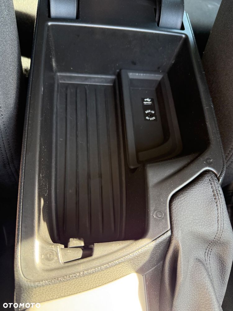 BMW Seria 1 118d - 29